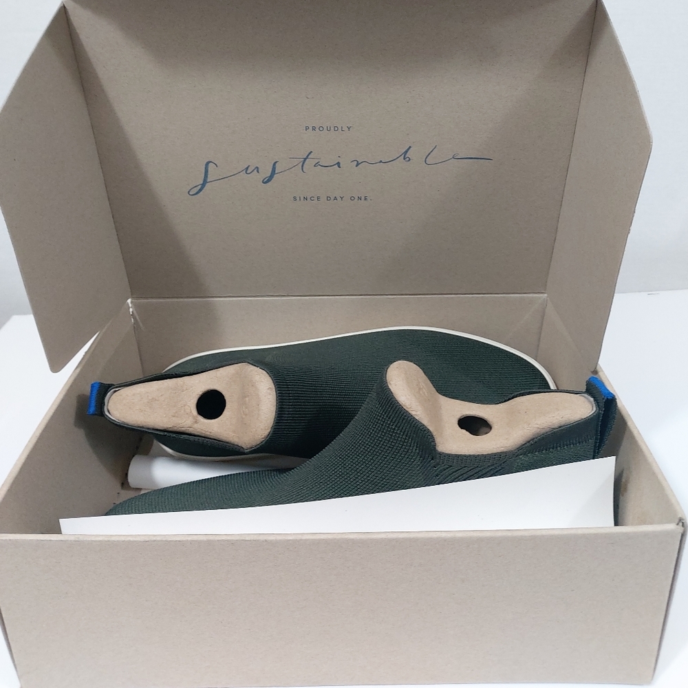 SZ- 11W Rothys NIB